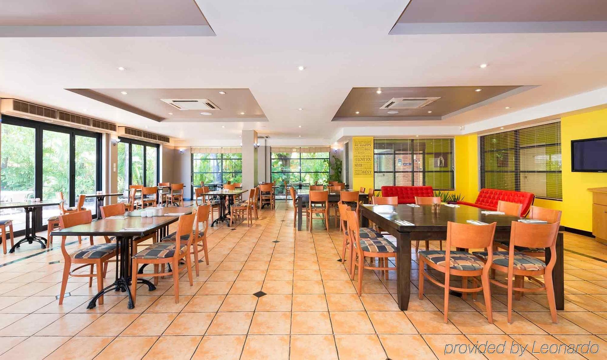 Hotel The Cambridge Kununurra Exterior foto